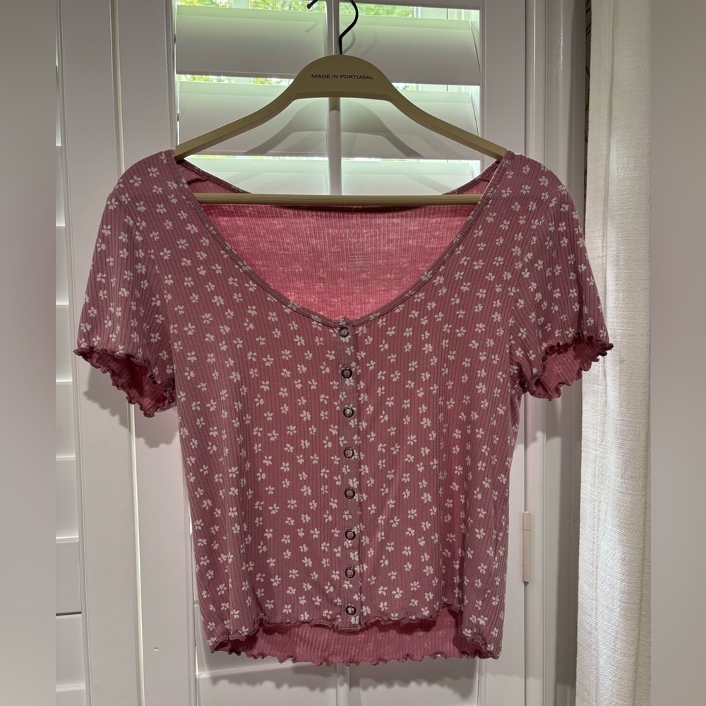 American Eagle Pink Floral Top